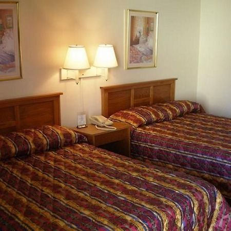Red Carpet Inn Starke Quarto foto
